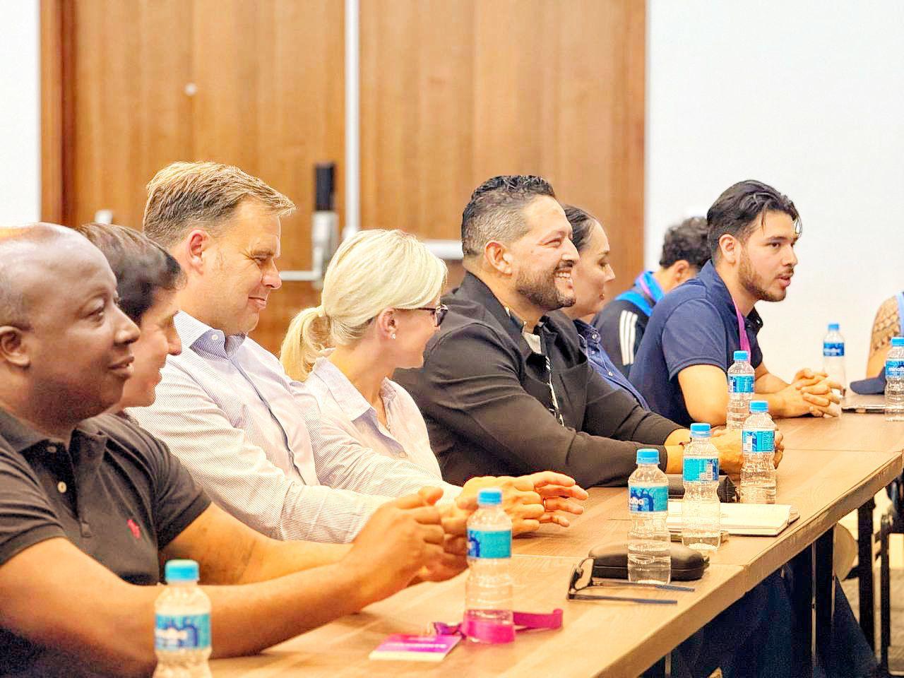 uploads/6/32/01 (2154).Jpeg